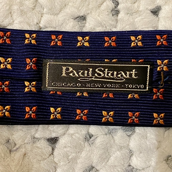 PAUL STUART Hand Made in England! ALL SILK Tie NEW